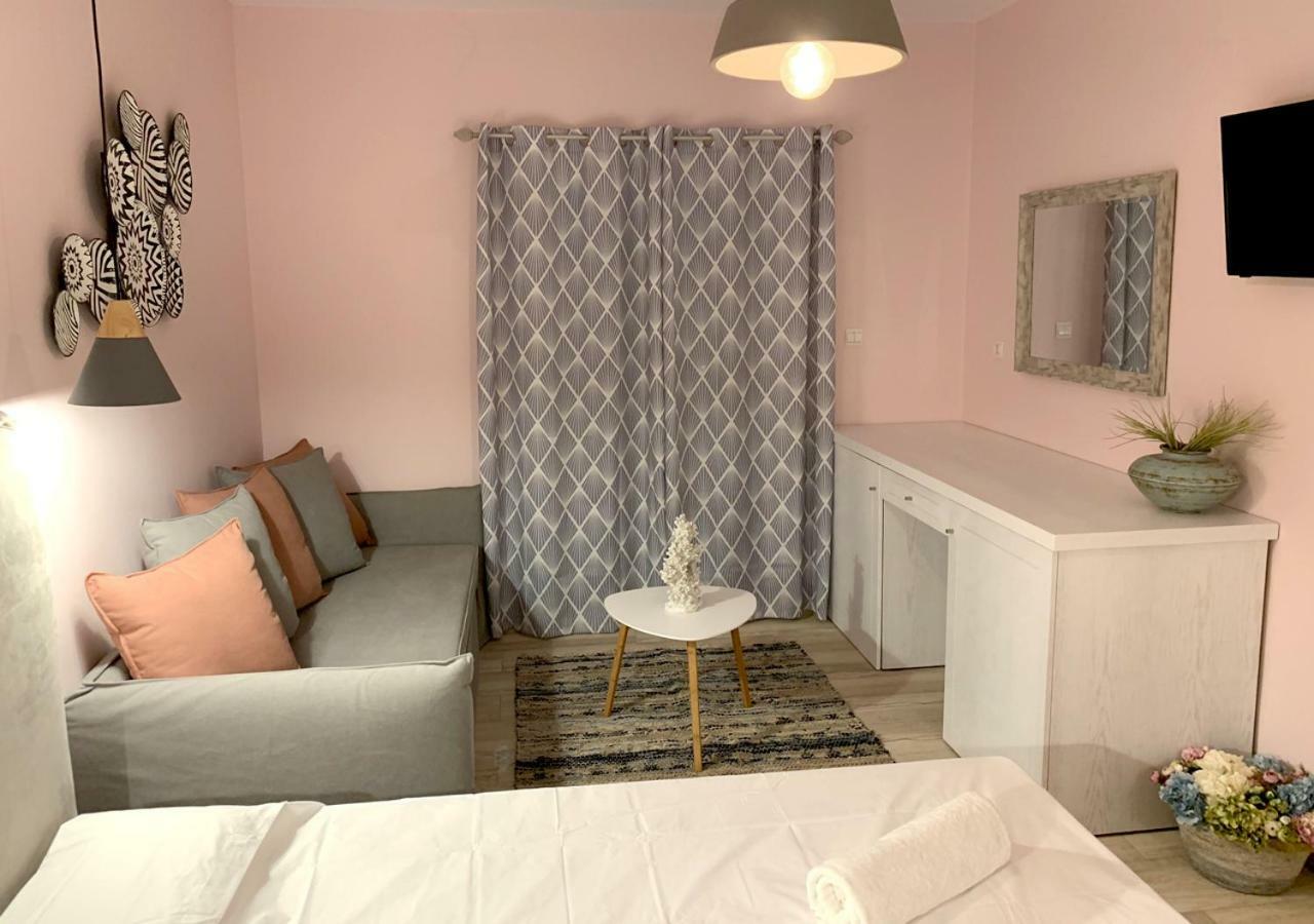 Iliovasilema Aparthotel พลาติ ภายนอก รูปภาพ