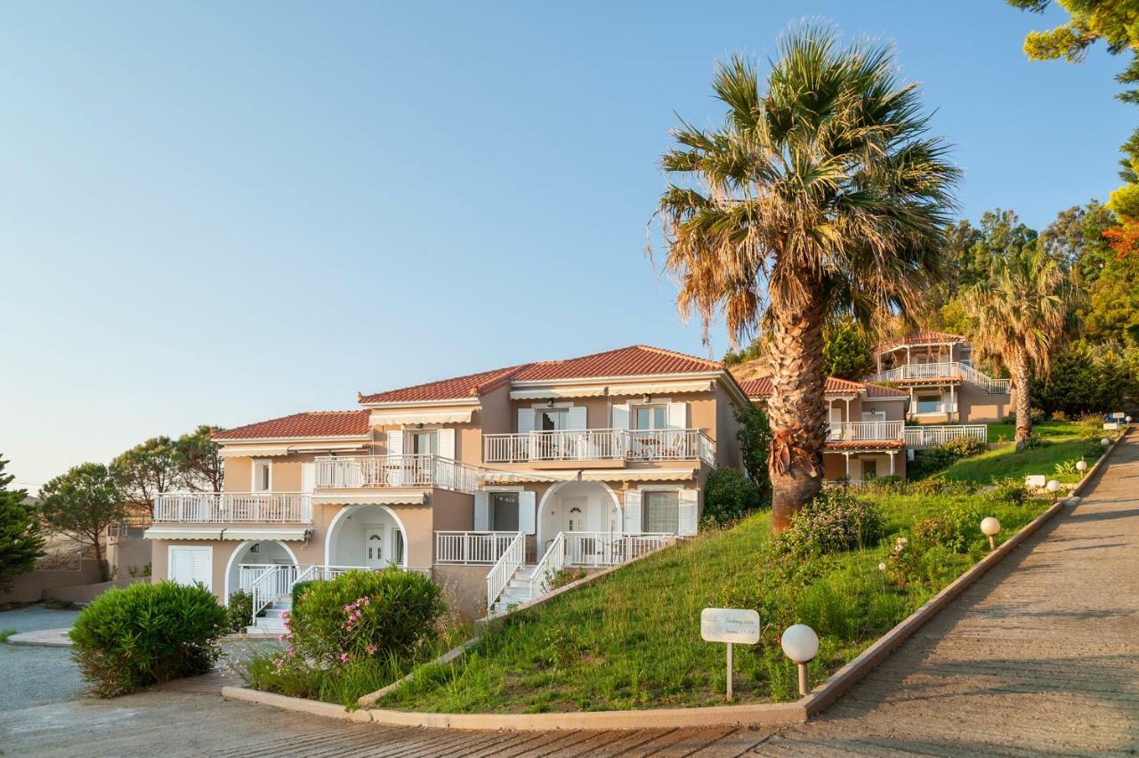 Iliovasilema Aparthotel พลาติ ภายนอก รูปภาพ